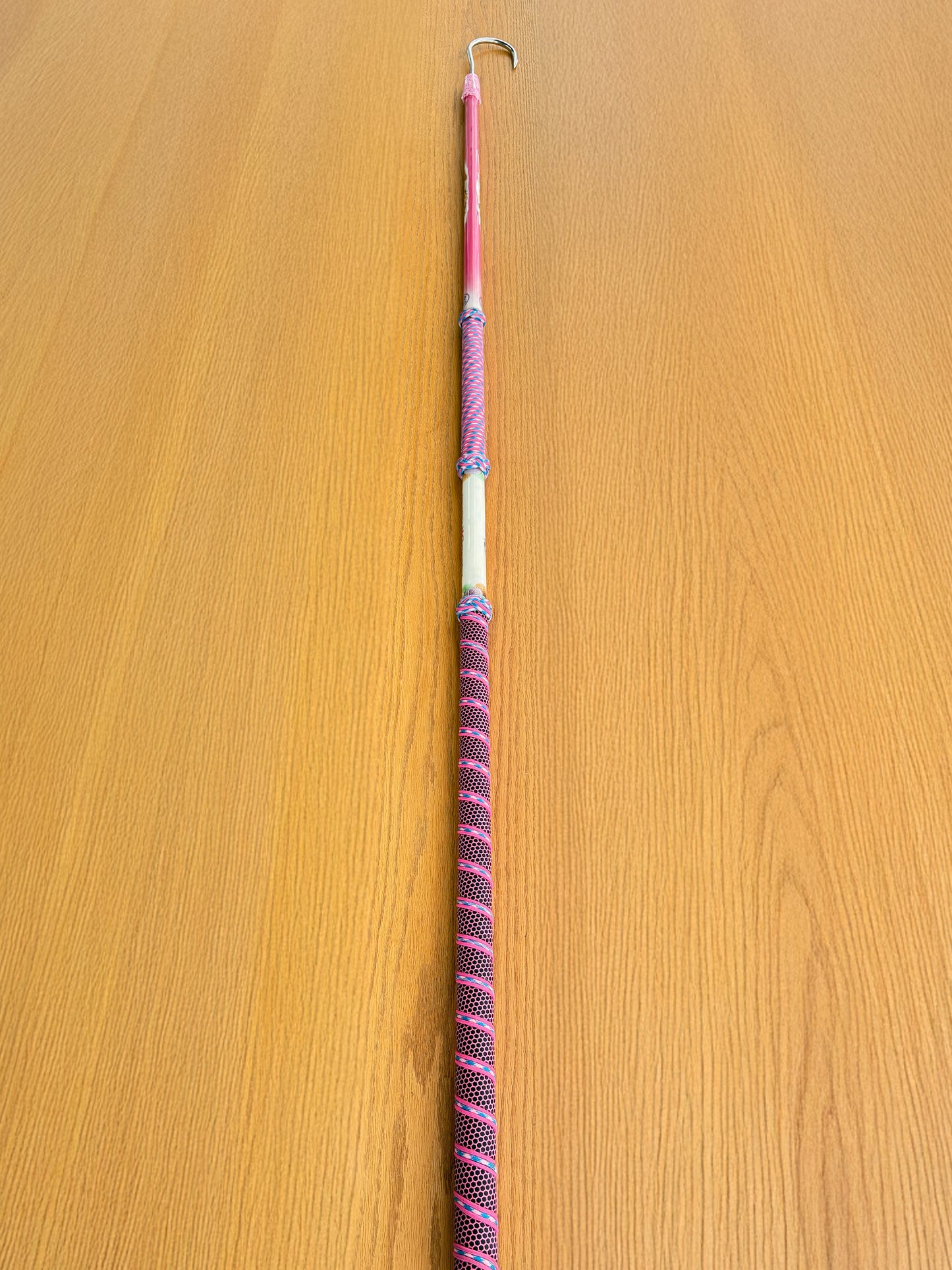 Dahunter Carbon Fiber Gaff with Baskin Robbins Tube and Red-Blue Braided Wrap, 6Ft Shaft with 3 Tiller Hook