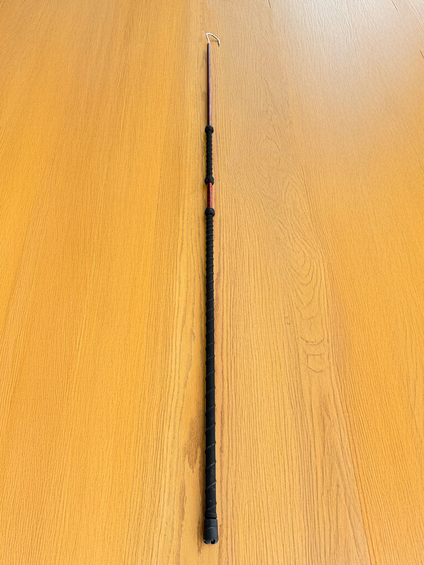 Dahunter Carbon Fiber Gaff with Red Patterned Wrap and Dual Hook, 6Ft Shaft