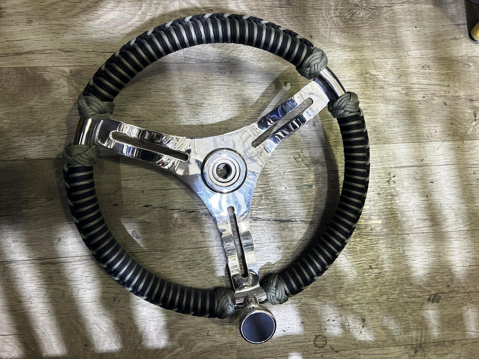 Dahunter Custom Streering - Steering Wheel (view 2 of 6)