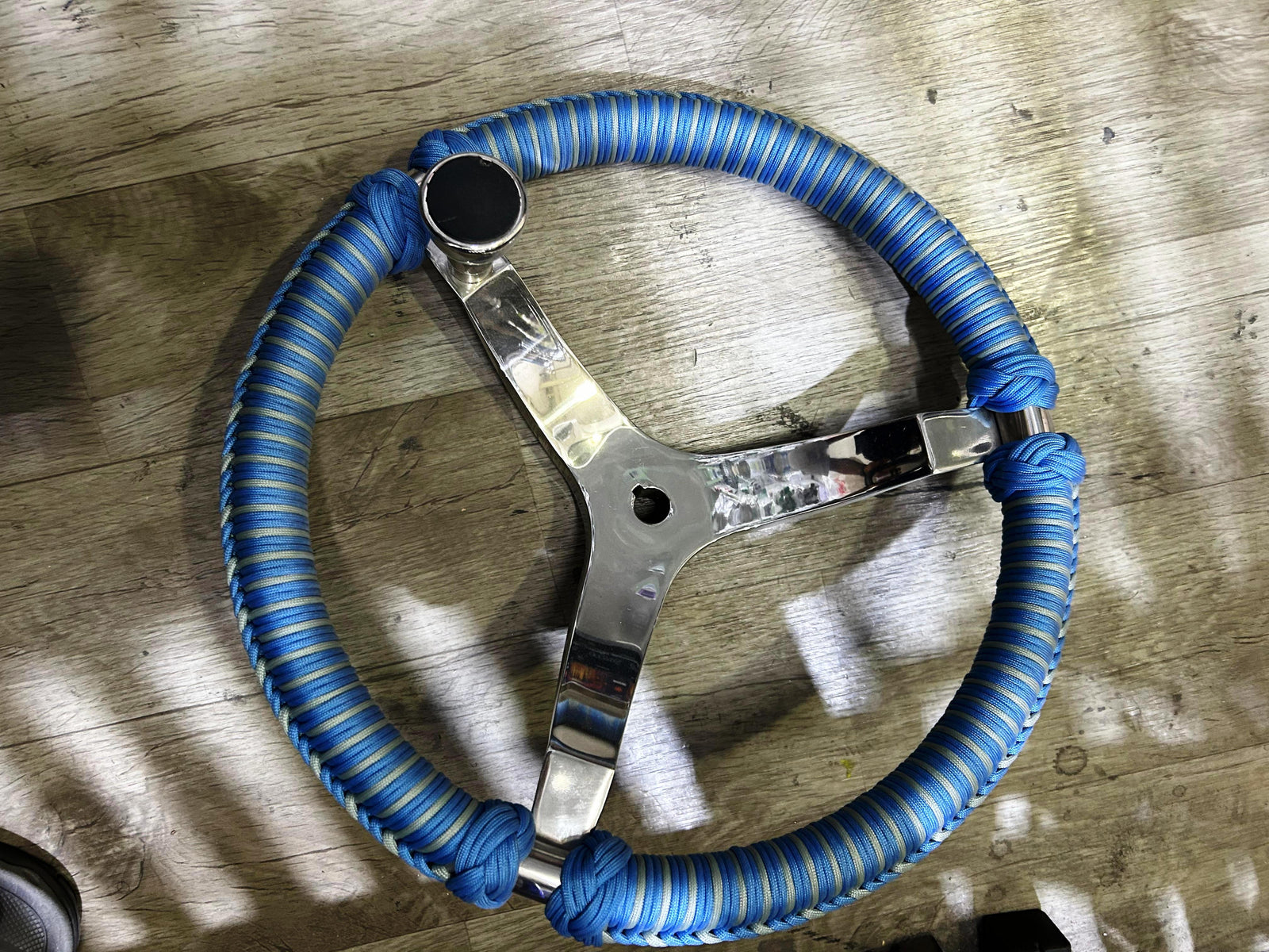 Dahunter Custom Streering - Steering Wheel (view 4 of 6)