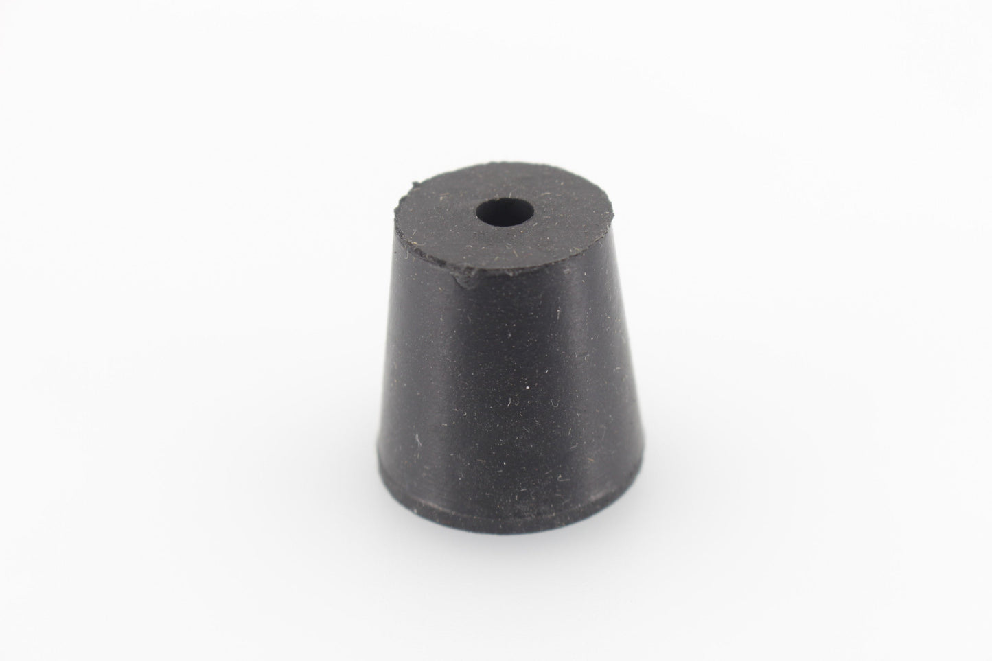 Heavy‑duty terminal tackle designed for secure offshore rigging and big game fishing.